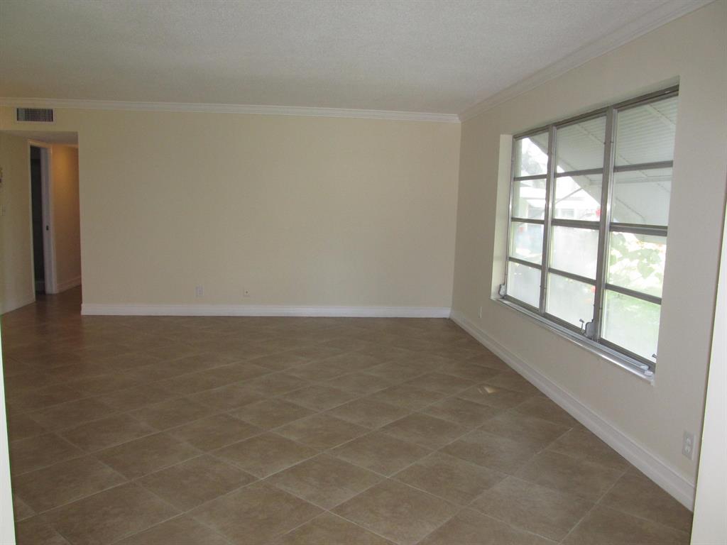 HIGH POINT OF DELRAY BEACH CONDO SEC II - Residential