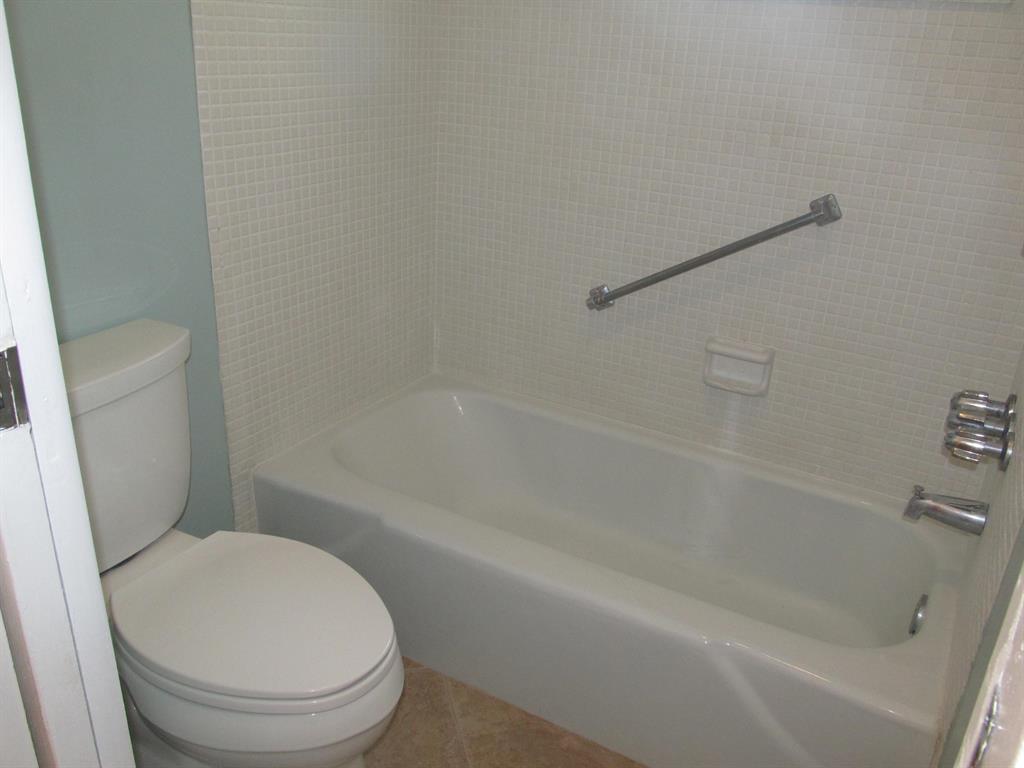 HIGH POINT OF DELRAY BEACH CONDO SEC II - Residential