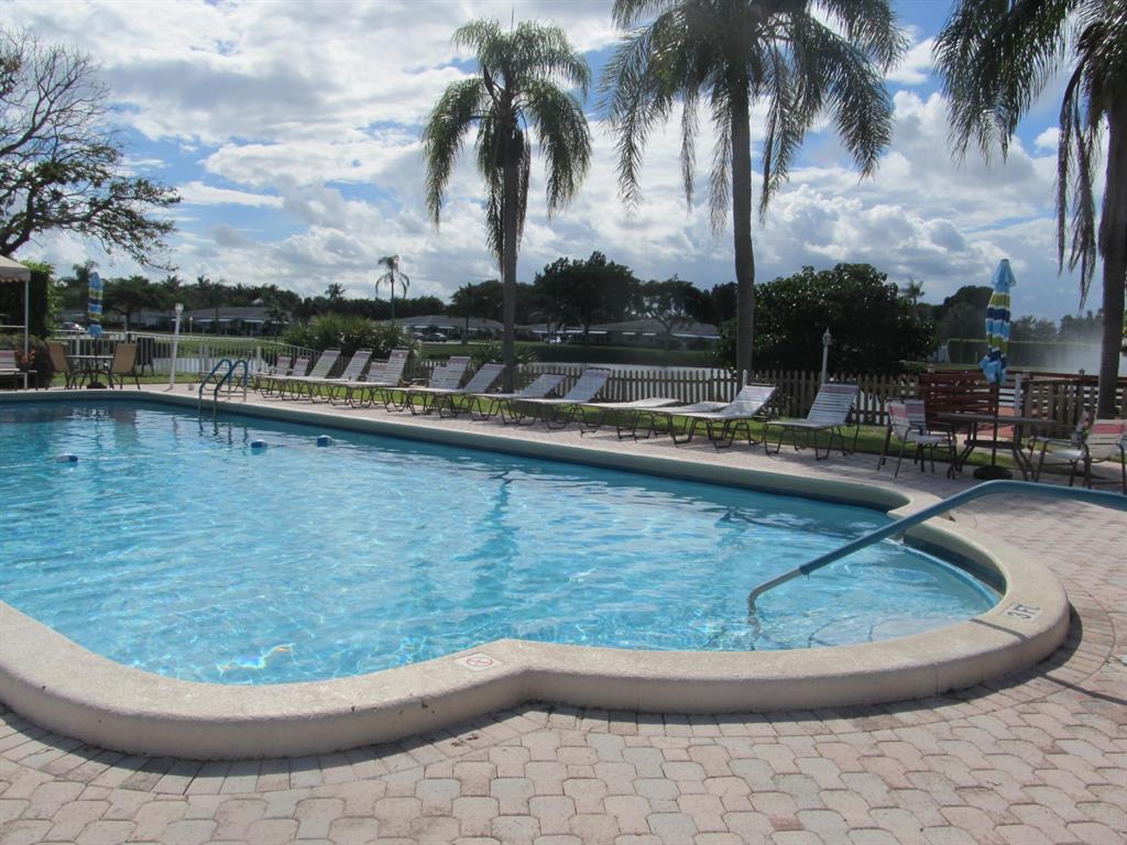 HIGH POINT OF DELRAY BEACH CONDO SEC II - Residential