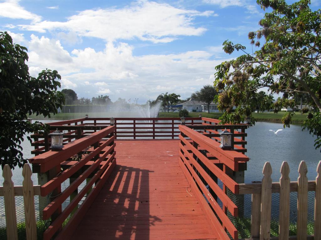 HIGH POINT OF DELRAY BEACH CONDO SEC II - Residential