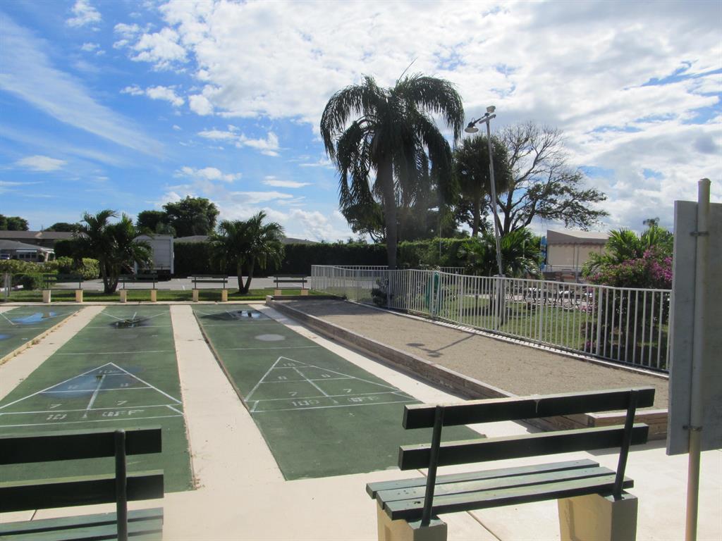 HIGH POINT OF DELRAY BEACH CONDO SEC II - Residential