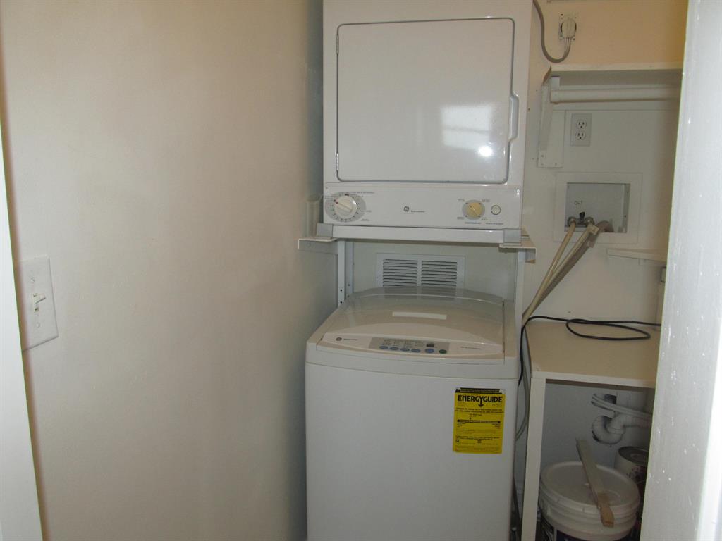 HIGH POINT OF DELRAY BEACH CONDO SEC II - Residential