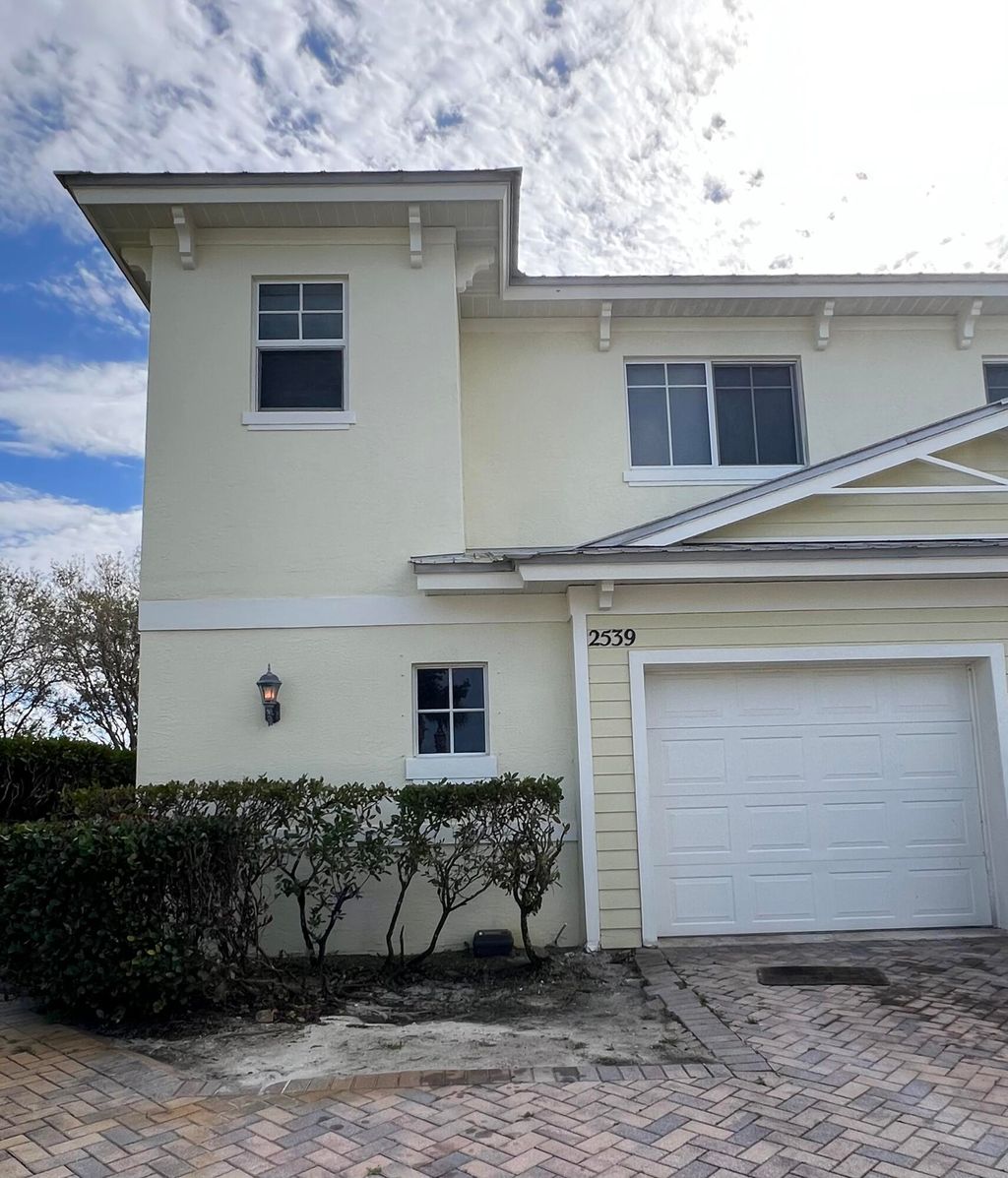 Photo of 2539 Creekside Drive, Fort Pierce, FL 34981 (MLS # R10960569)