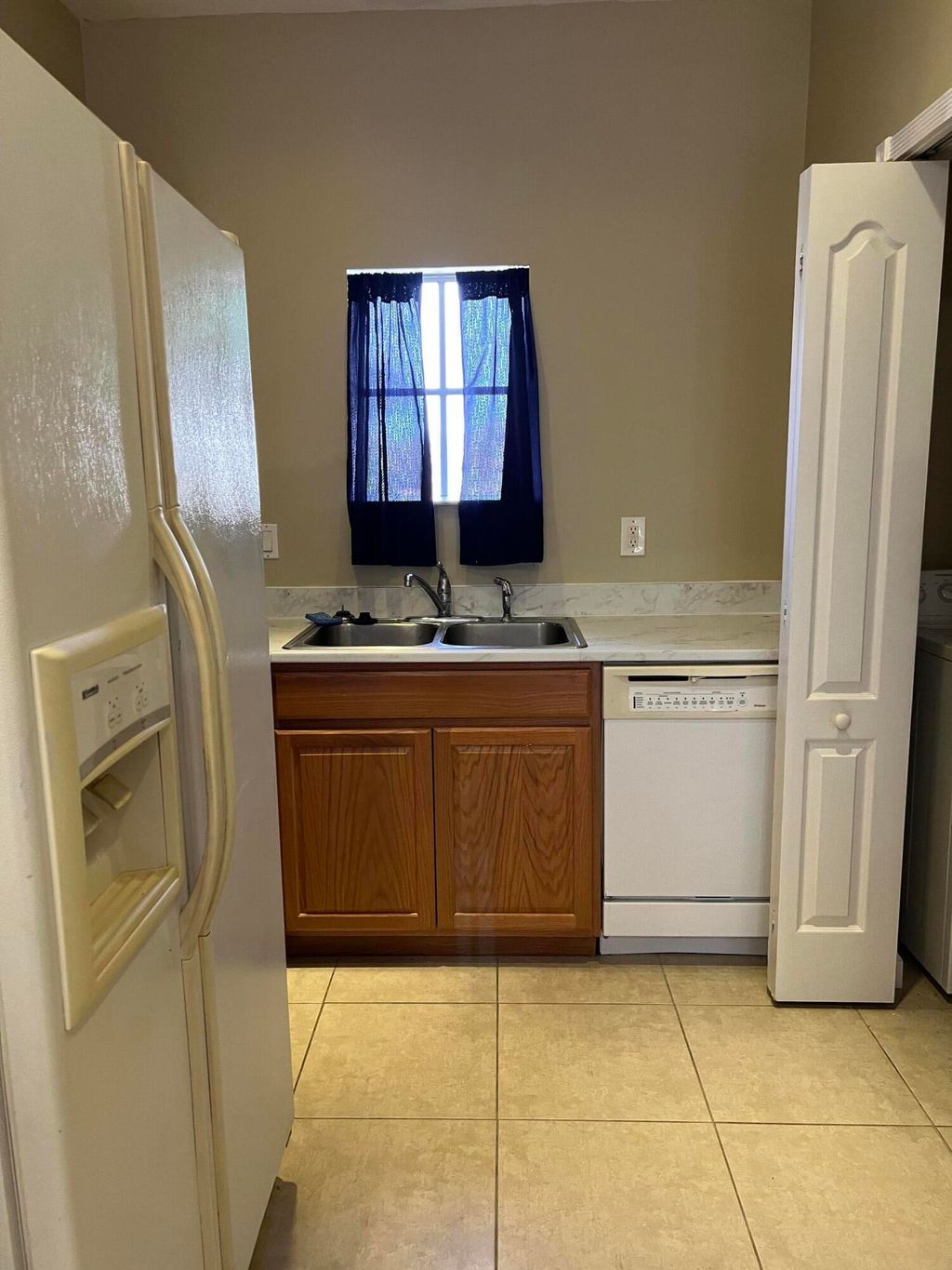 Photo of 2539 Creekside Drive, Fort Pierce, FL 34981 (MLS # R10960569)