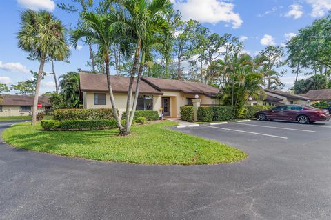106 Roselle Court Royal Palm Beach FL 33411