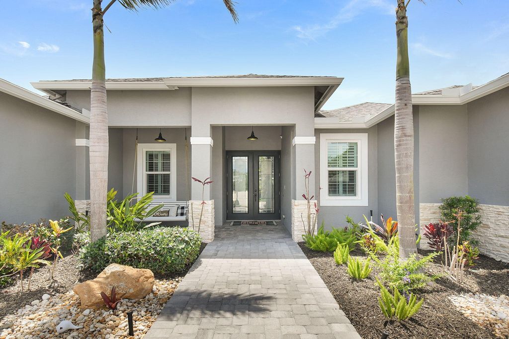 Photo of 508 SW Bradshaw Circle, Port Saint Lucie, FL 34953 (MLS # B26020110)