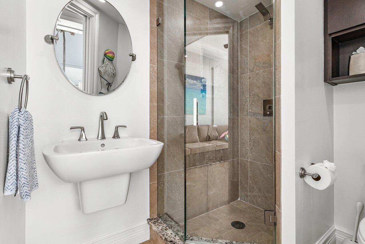 VILLA MAGNA CONDO - Residential