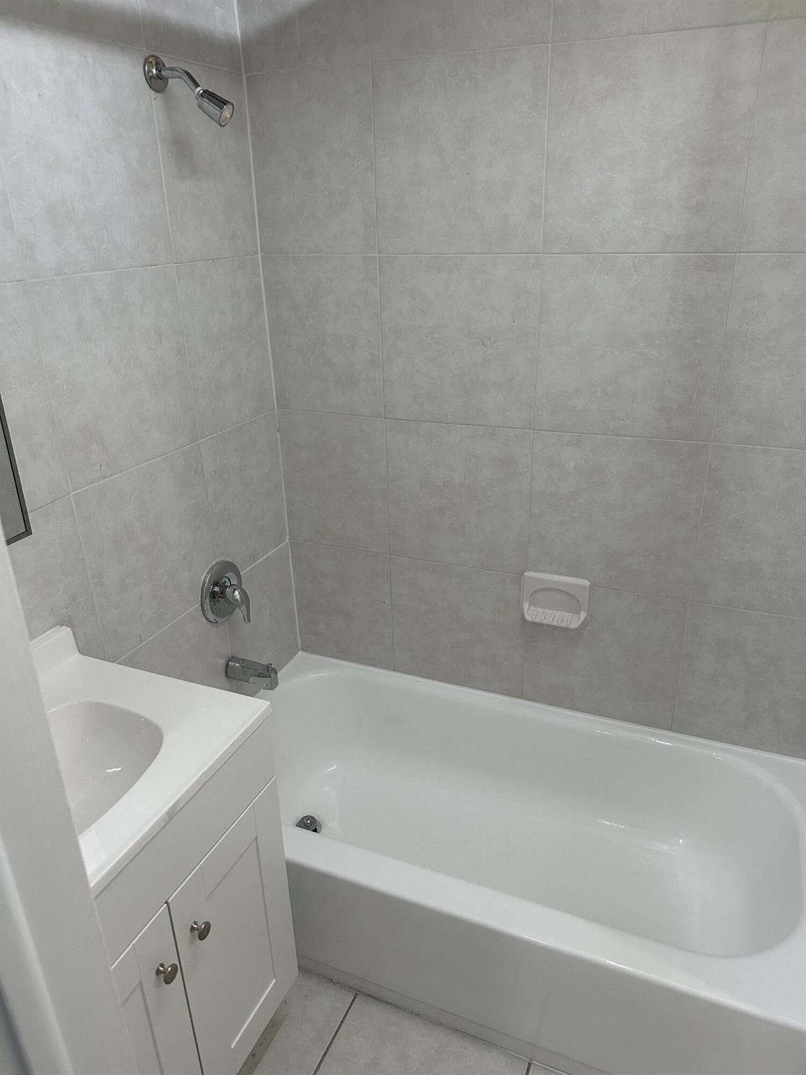 Oaks of Boca - Residential Lease