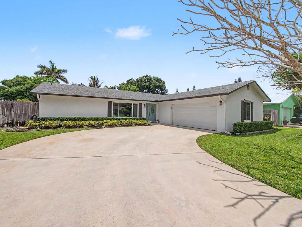 Photo of 126 Chapel Lane, Tequesta, FL 33469 (MLS # B26046512)