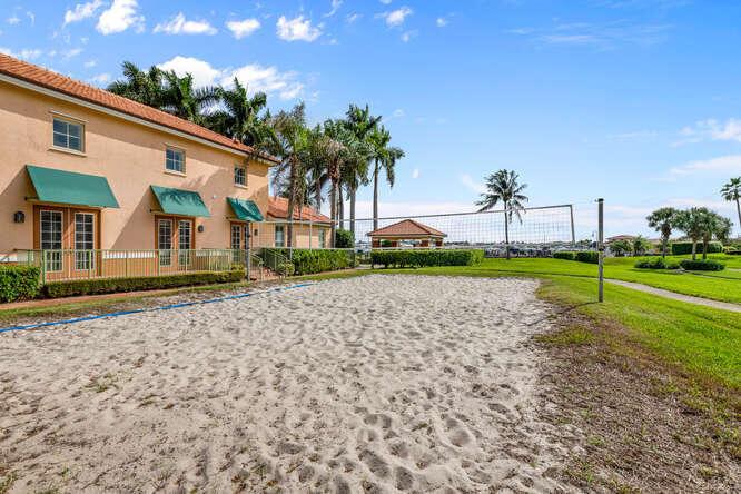 YACHT CLUB ON THE INTRACOASTAL CONDO - Residential