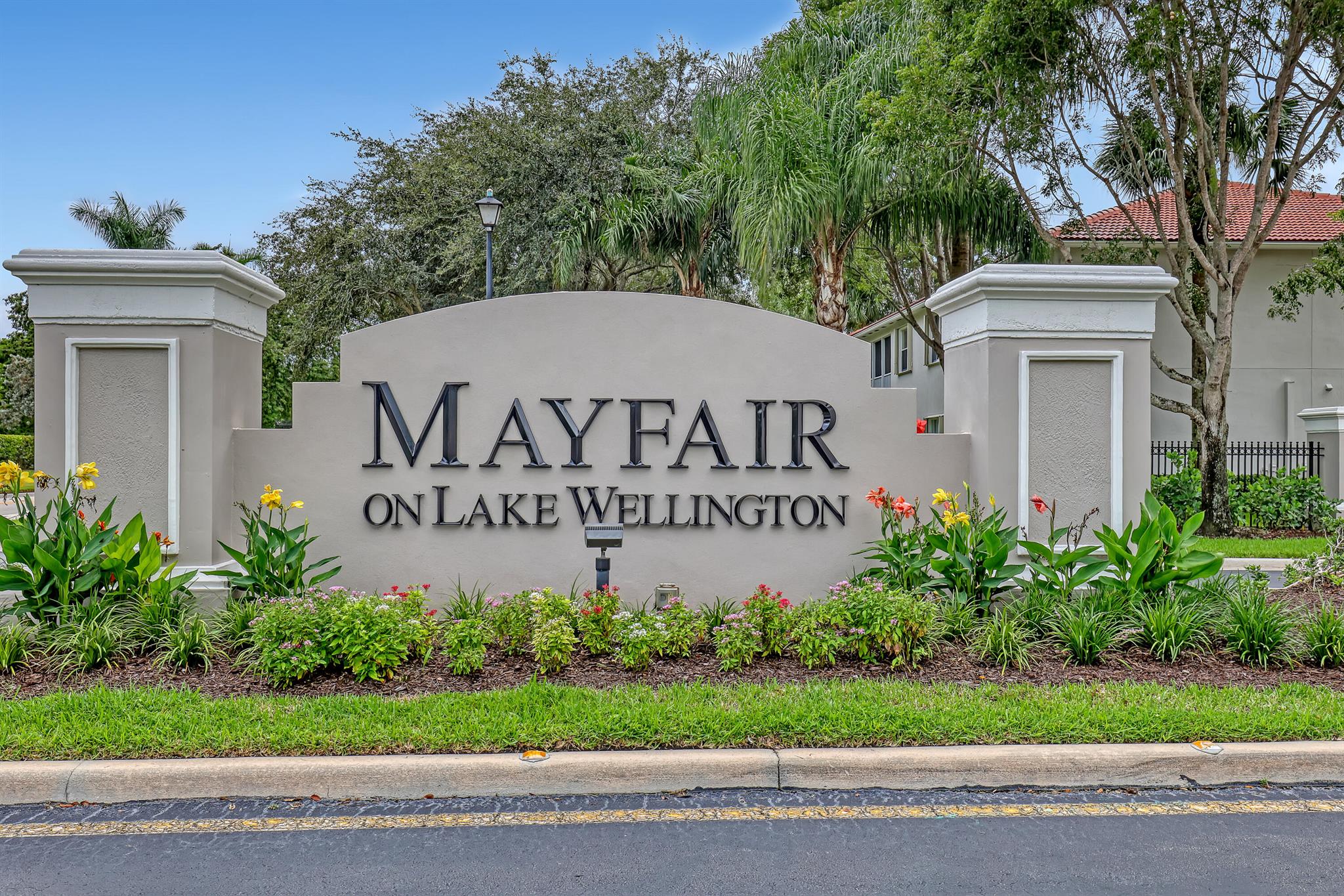 MAYFAIR On Lake Wellingto - Residential