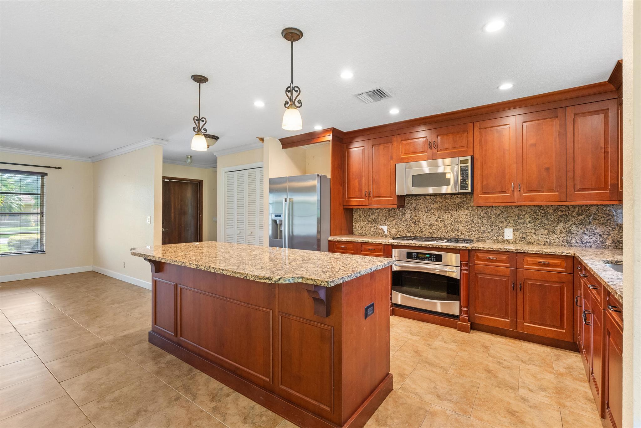 2660 Starwood Circle