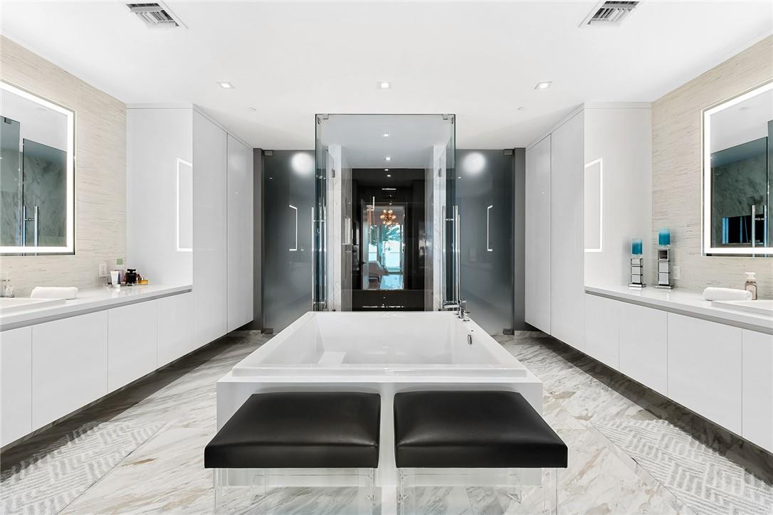 Paramount - Residential