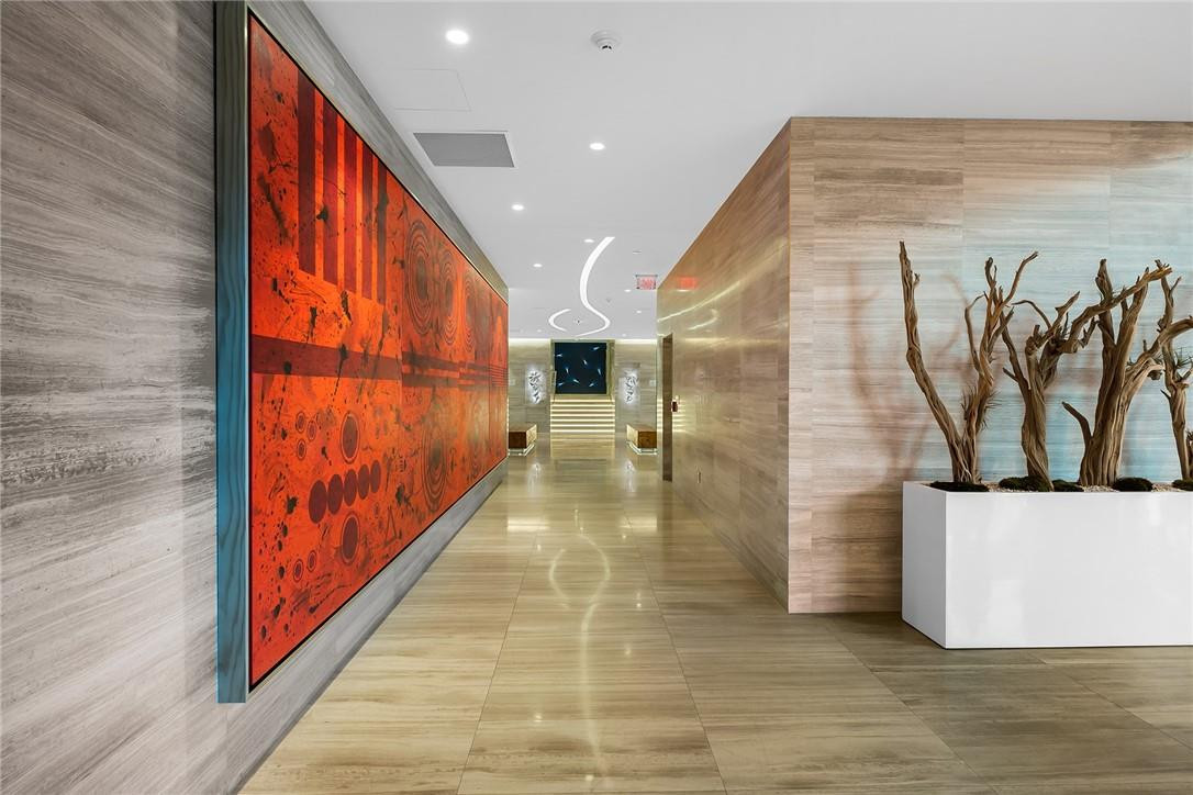 Paramount - Residential