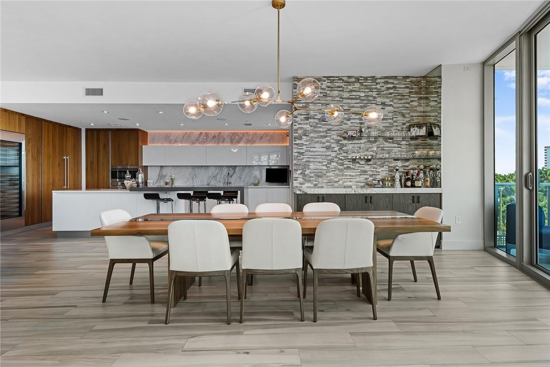 Paramount - Residential