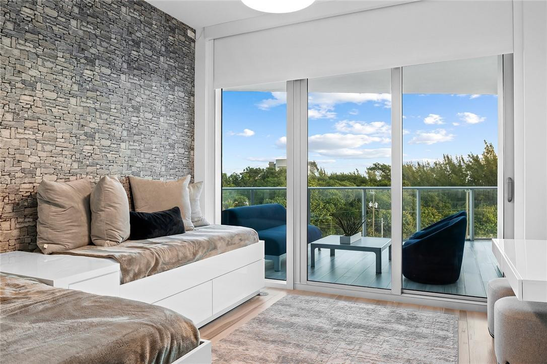 Paramount - Residential