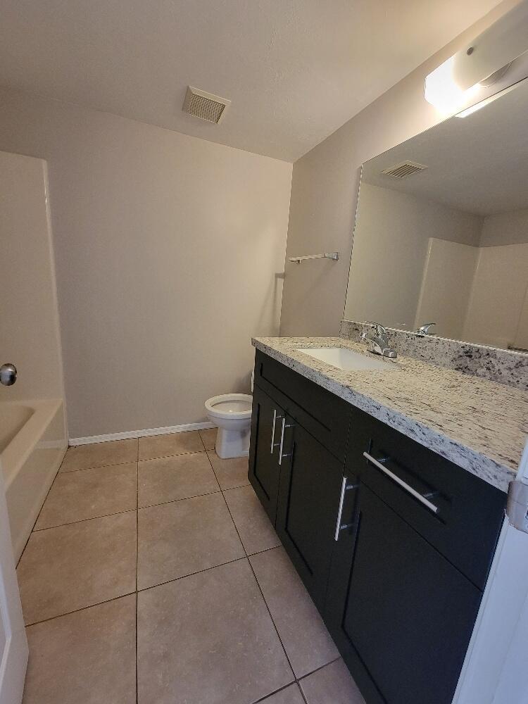 PALM BEACH TRACE CONDO - Residential Lease