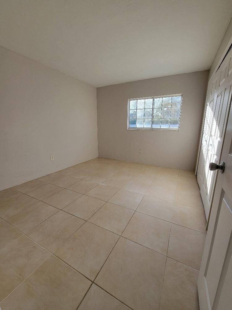 PALM BEACH TRACE CONDO - Residential Lease