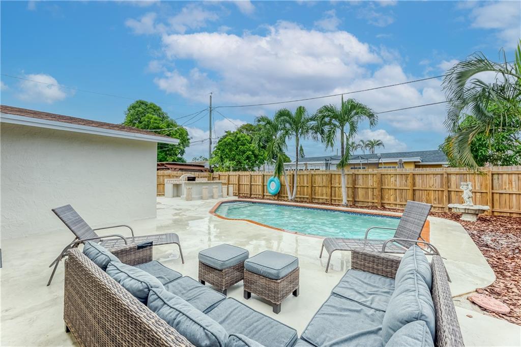 West Deerfield Beach 42-4 - Residential