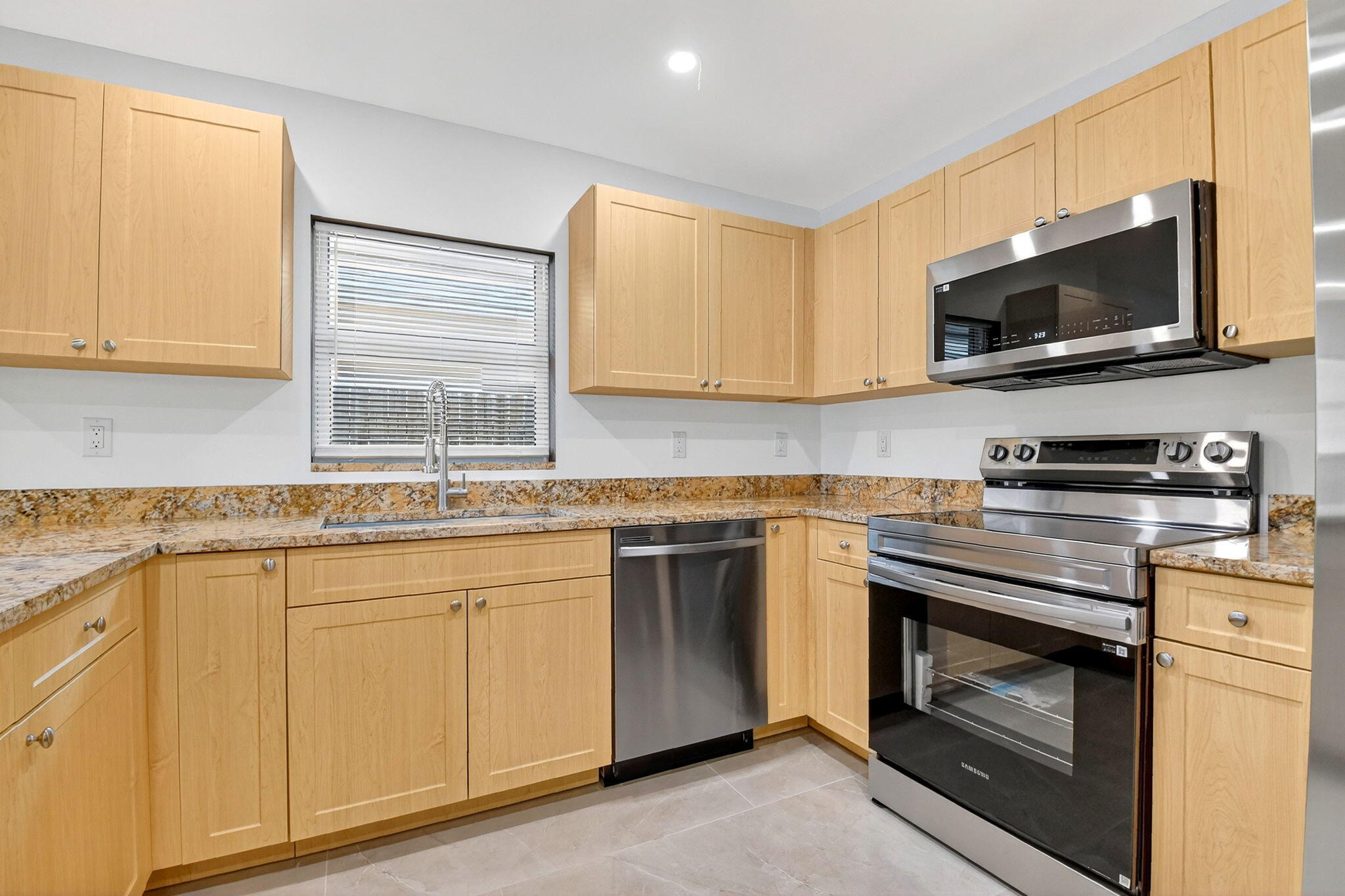 WEST GATE ESTS NORTHERN SEC - Residential
