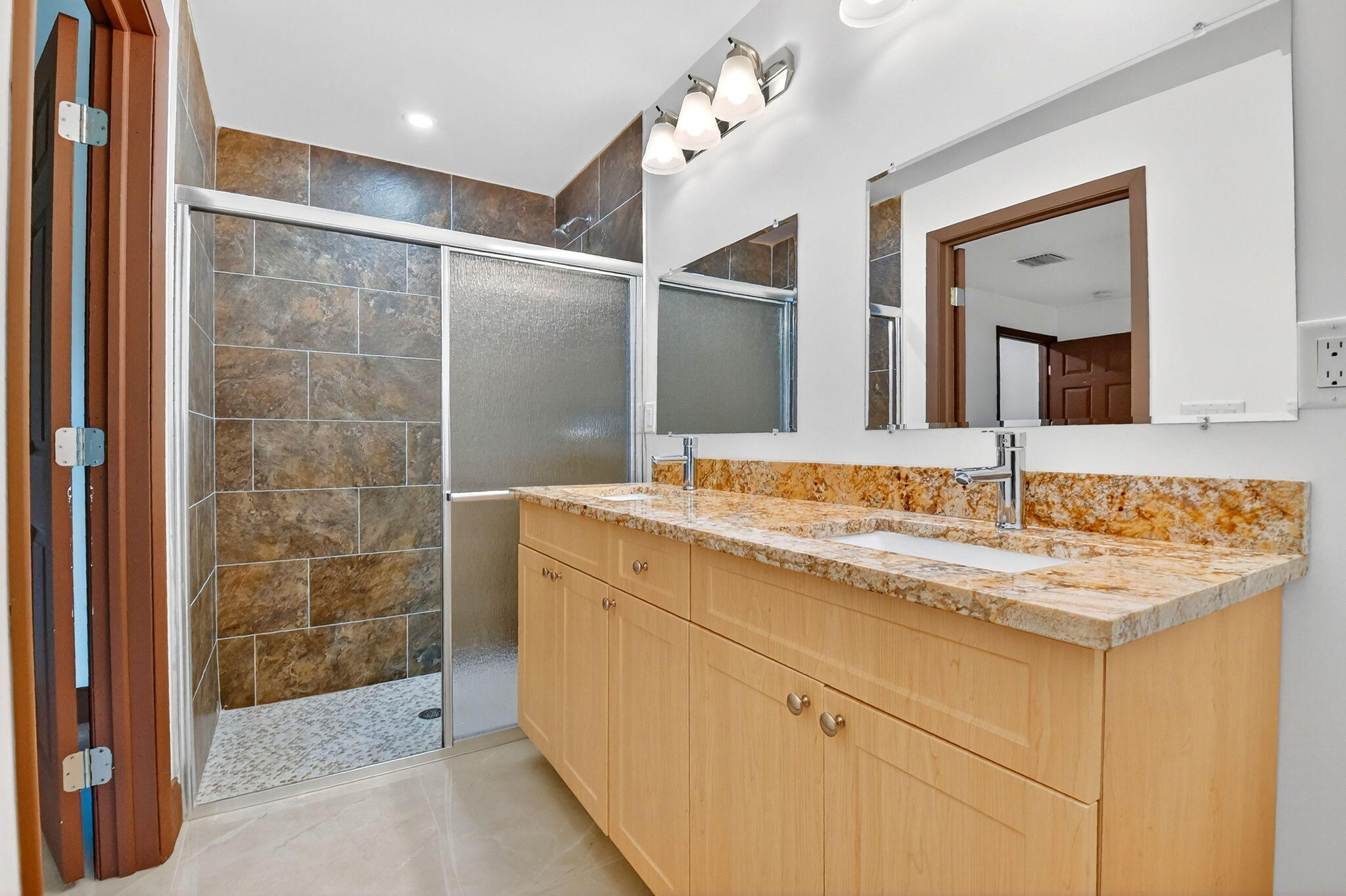 WEST GATE ESTS NORTHERN SEC - Residential