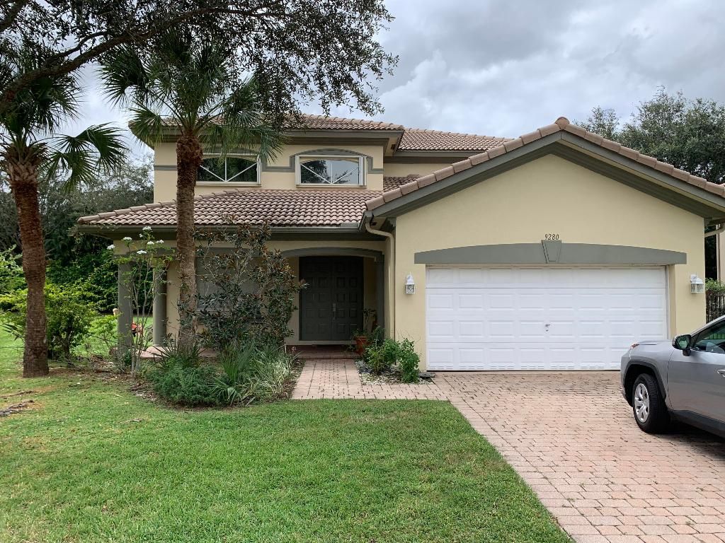 Photo of 9280 Silver Glen Way, Lake Worth, FL 33467 (MLS # R11135333)