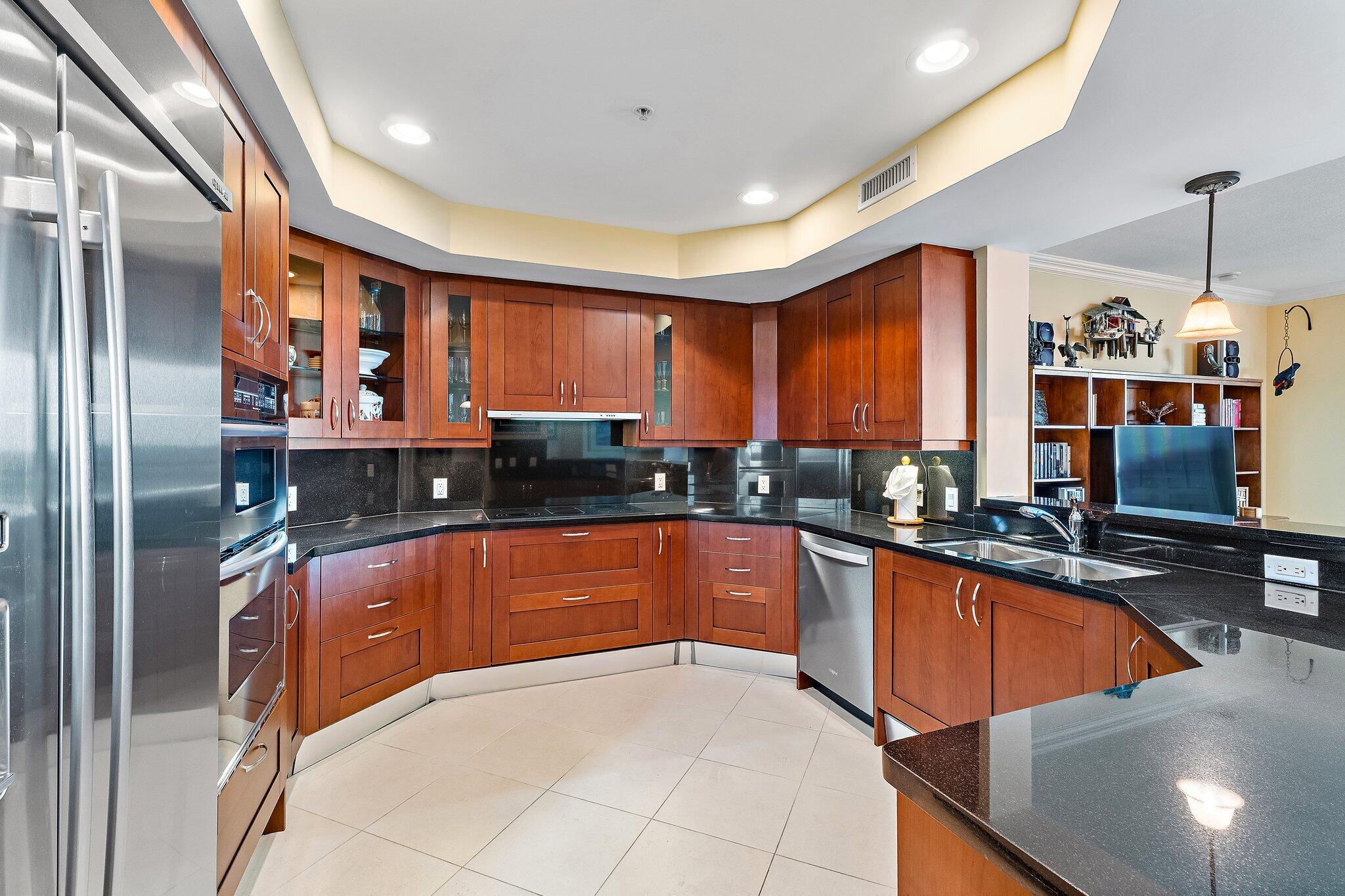 LANDMARK AT THE GARDENS - Residential
