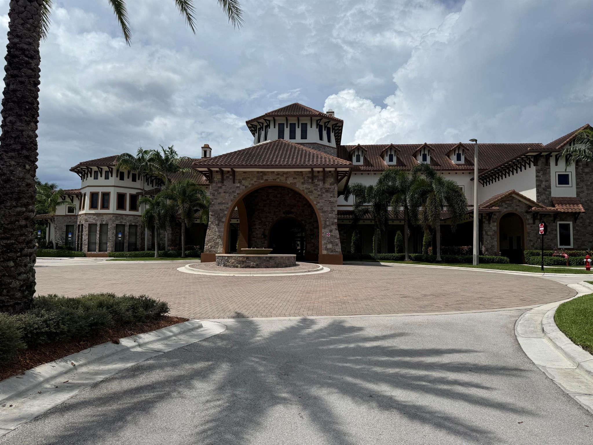 DEBUYS - Residential Lease