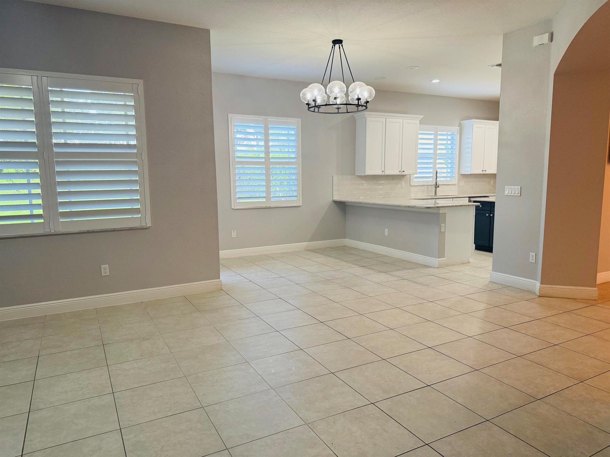 DEBUYS - Residential Lease