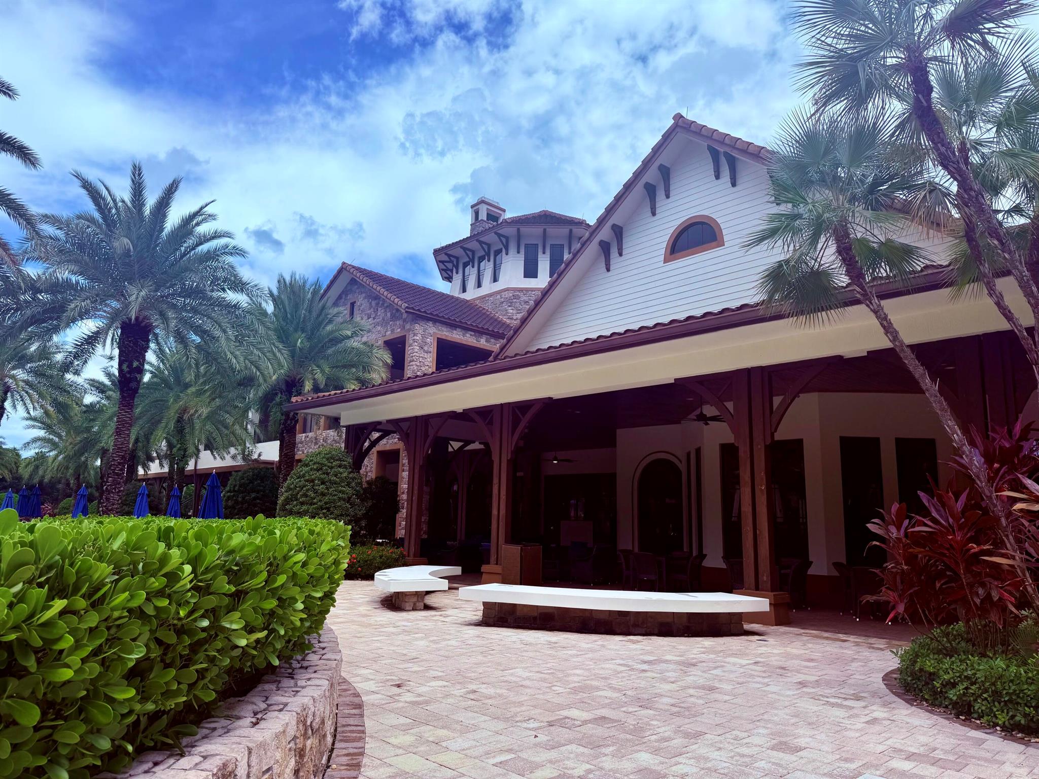 DEBUYS - Residential Lease