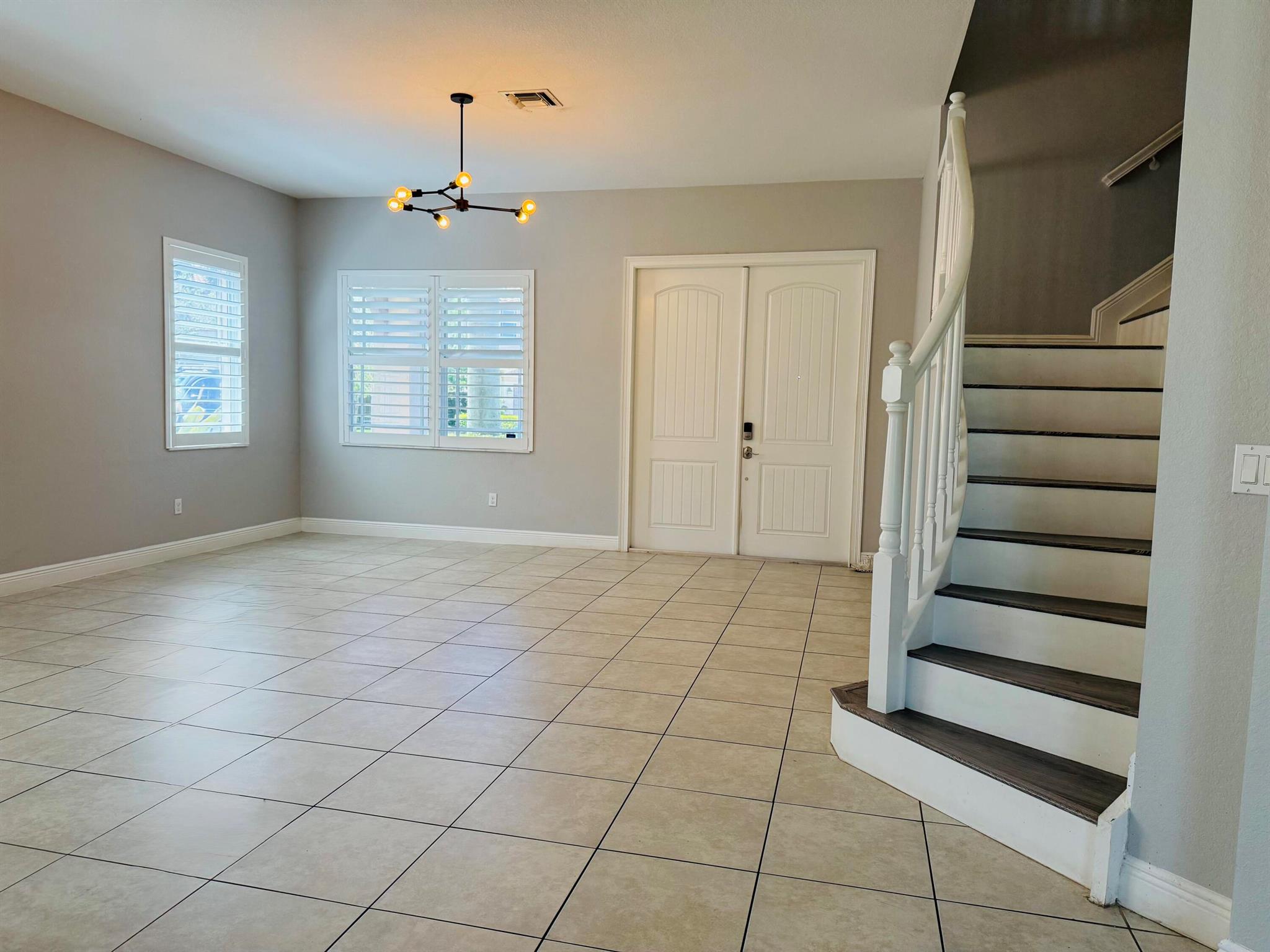 DEBUYS - Residential Lease