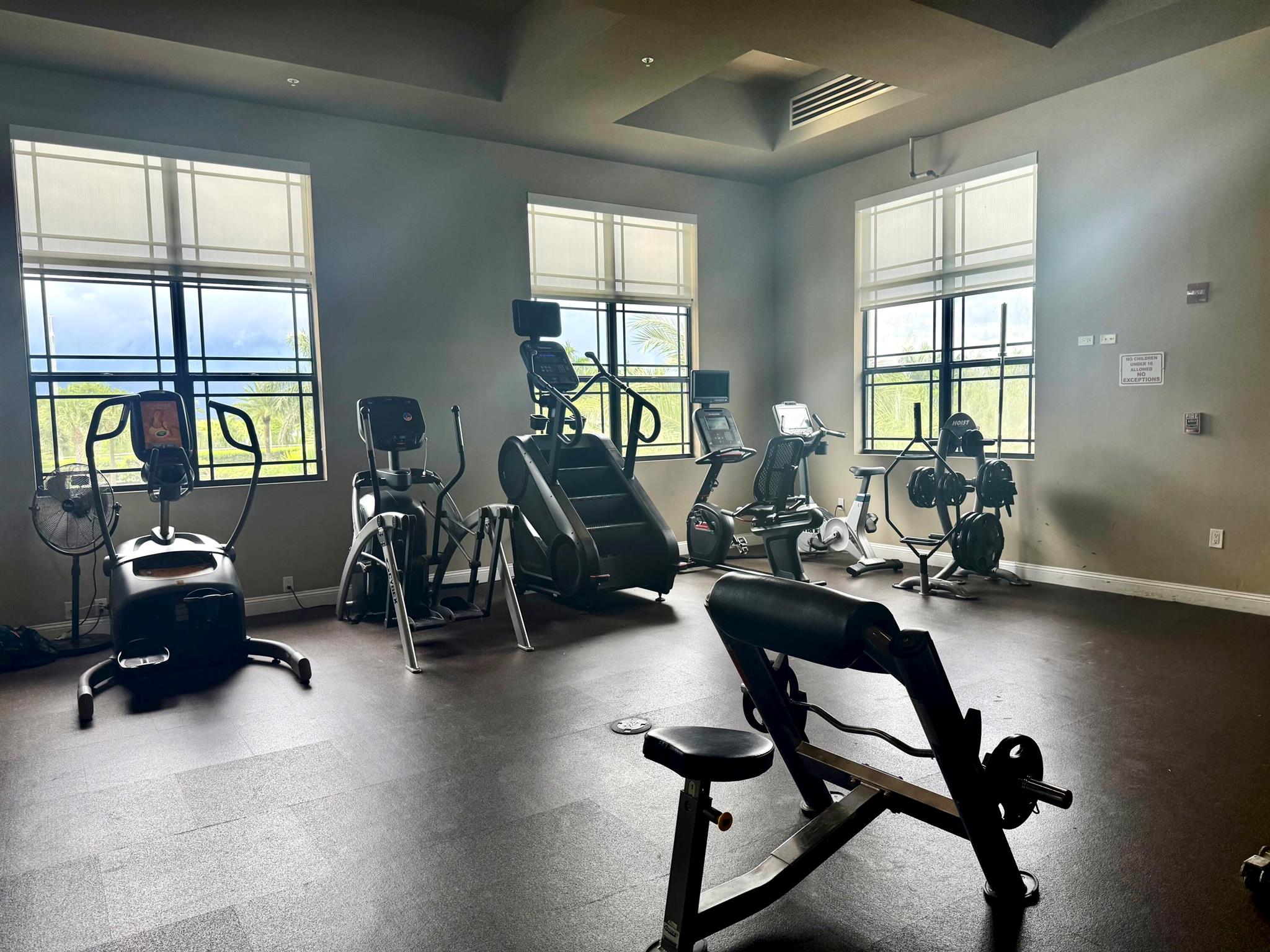 DEBUYS - Residential Lease