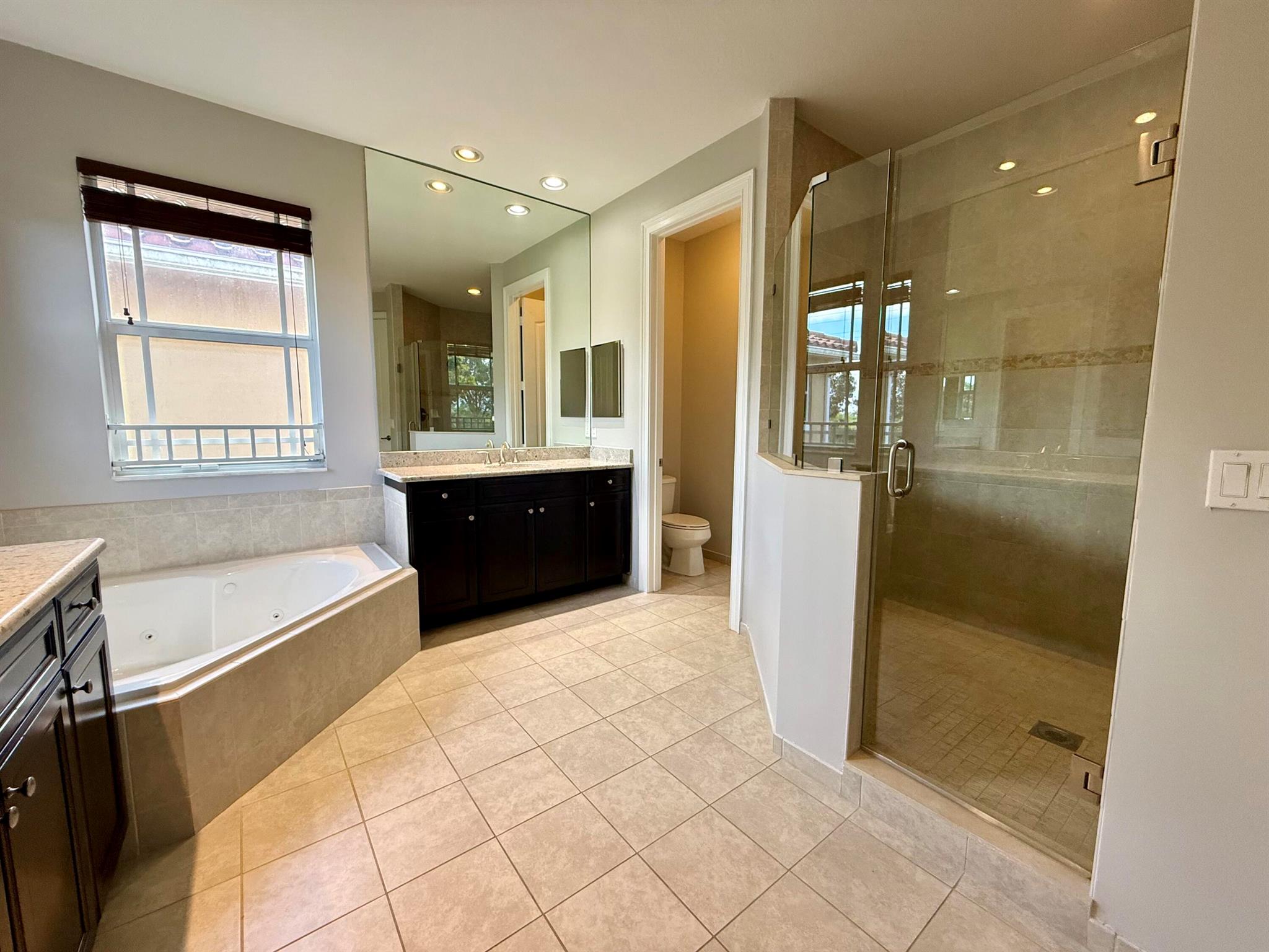 DEBUYS - Residential Lease