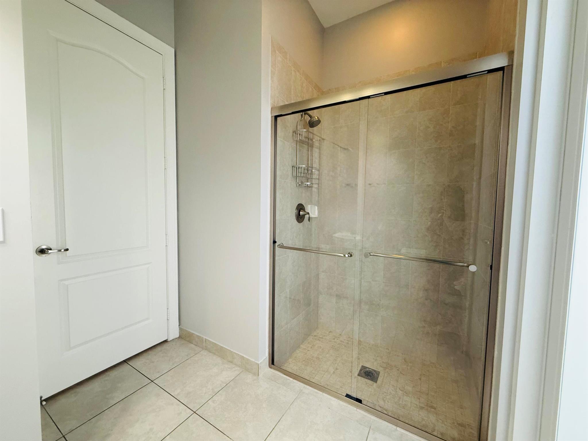 DEBUYS - Residential Lease