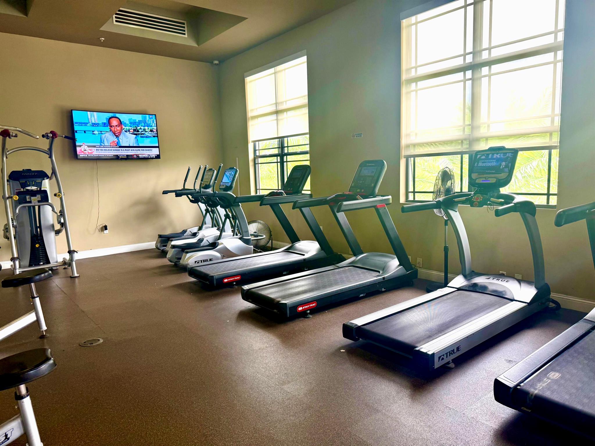 DEBUYS - Residential Lease