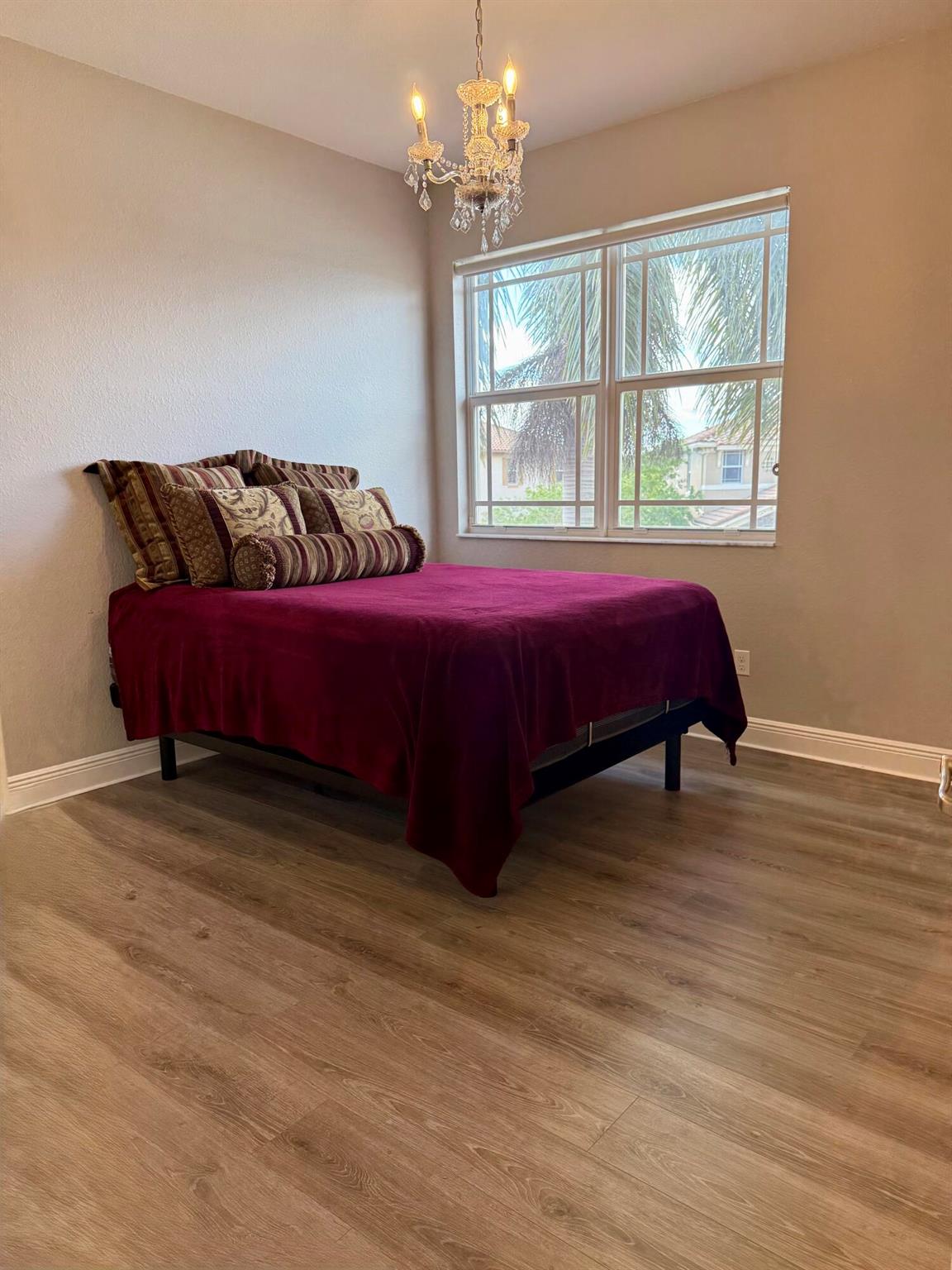 DEBUYS - Residential Lease