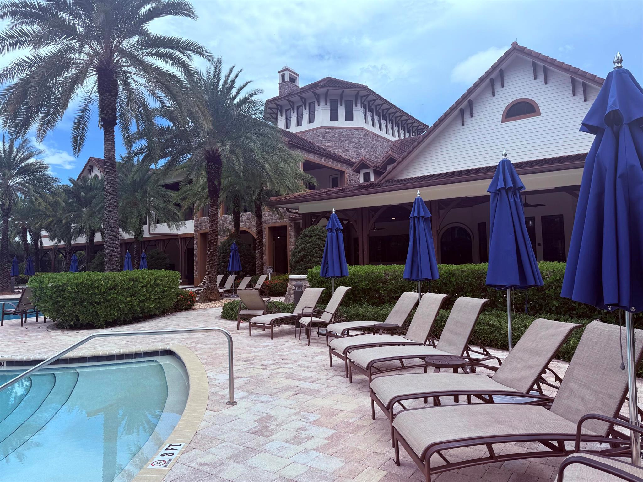 DEBUYS - Residential Lease