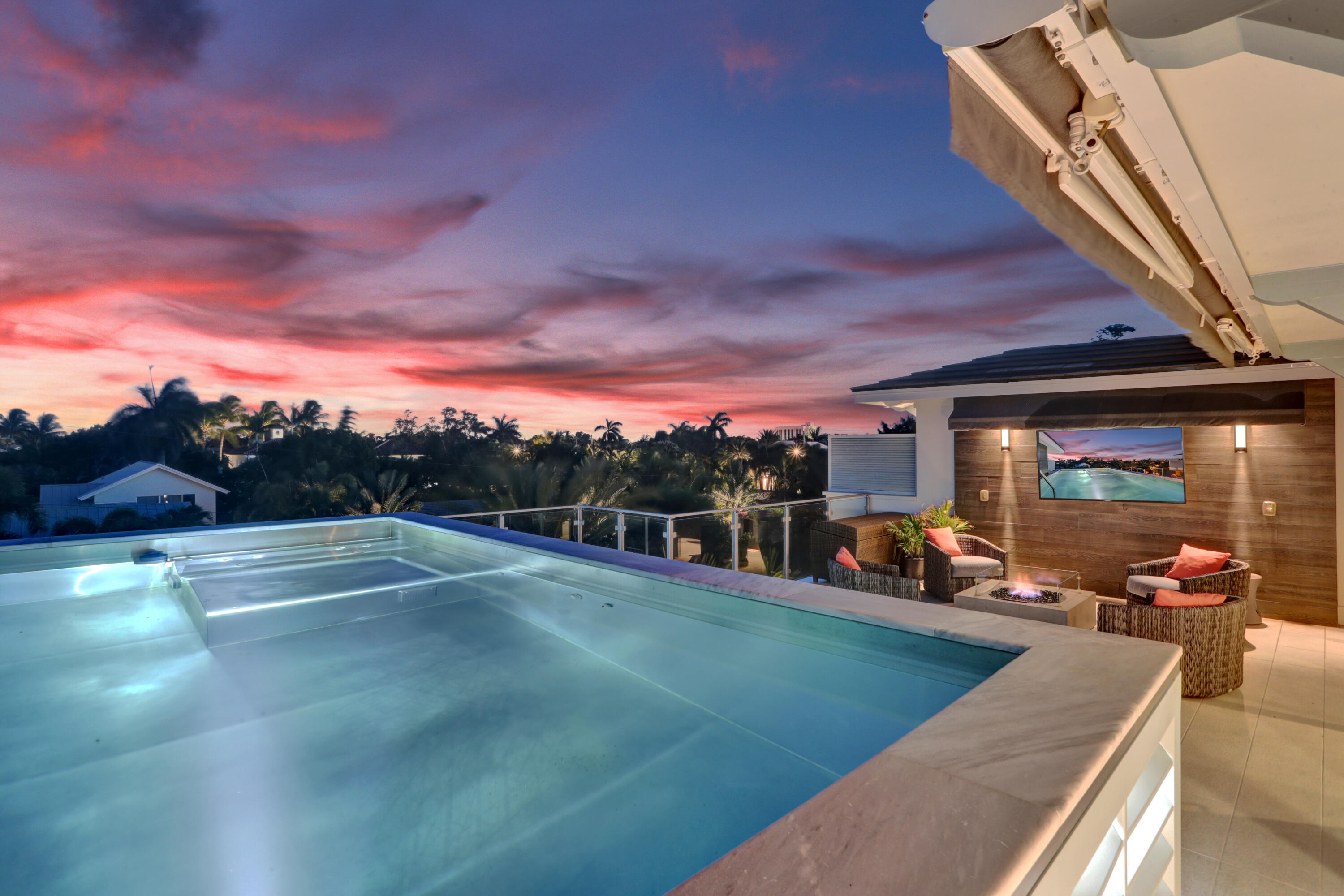 SEAGATE VILLAS - Residential