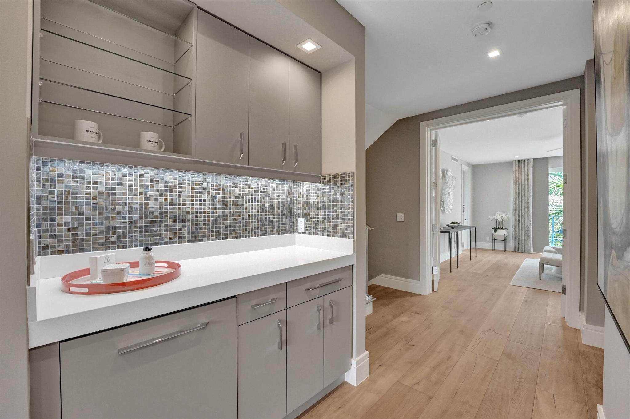 SEAGATE VILLAS - Residential