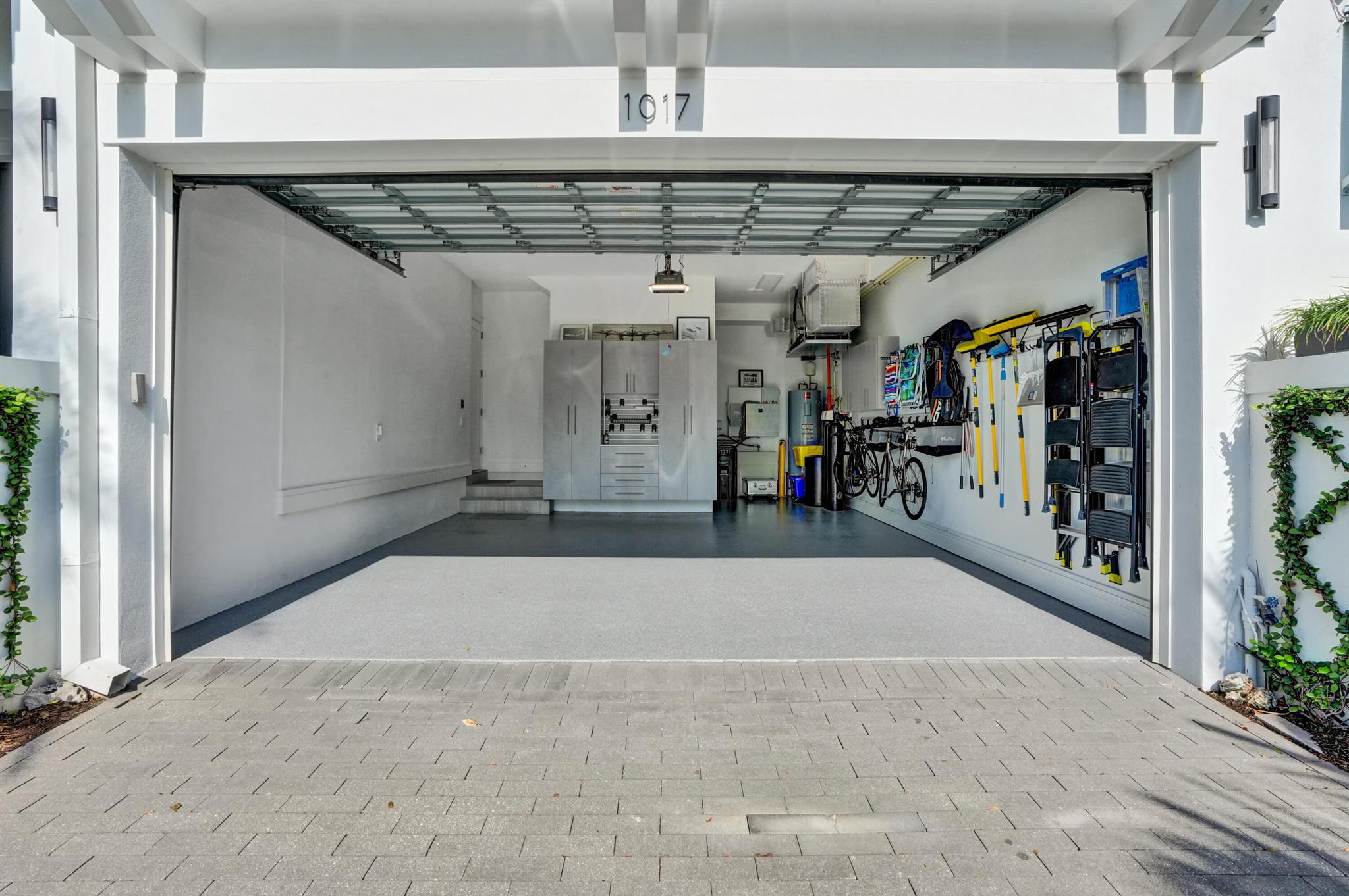 SEAGATE VILLAS - Residential