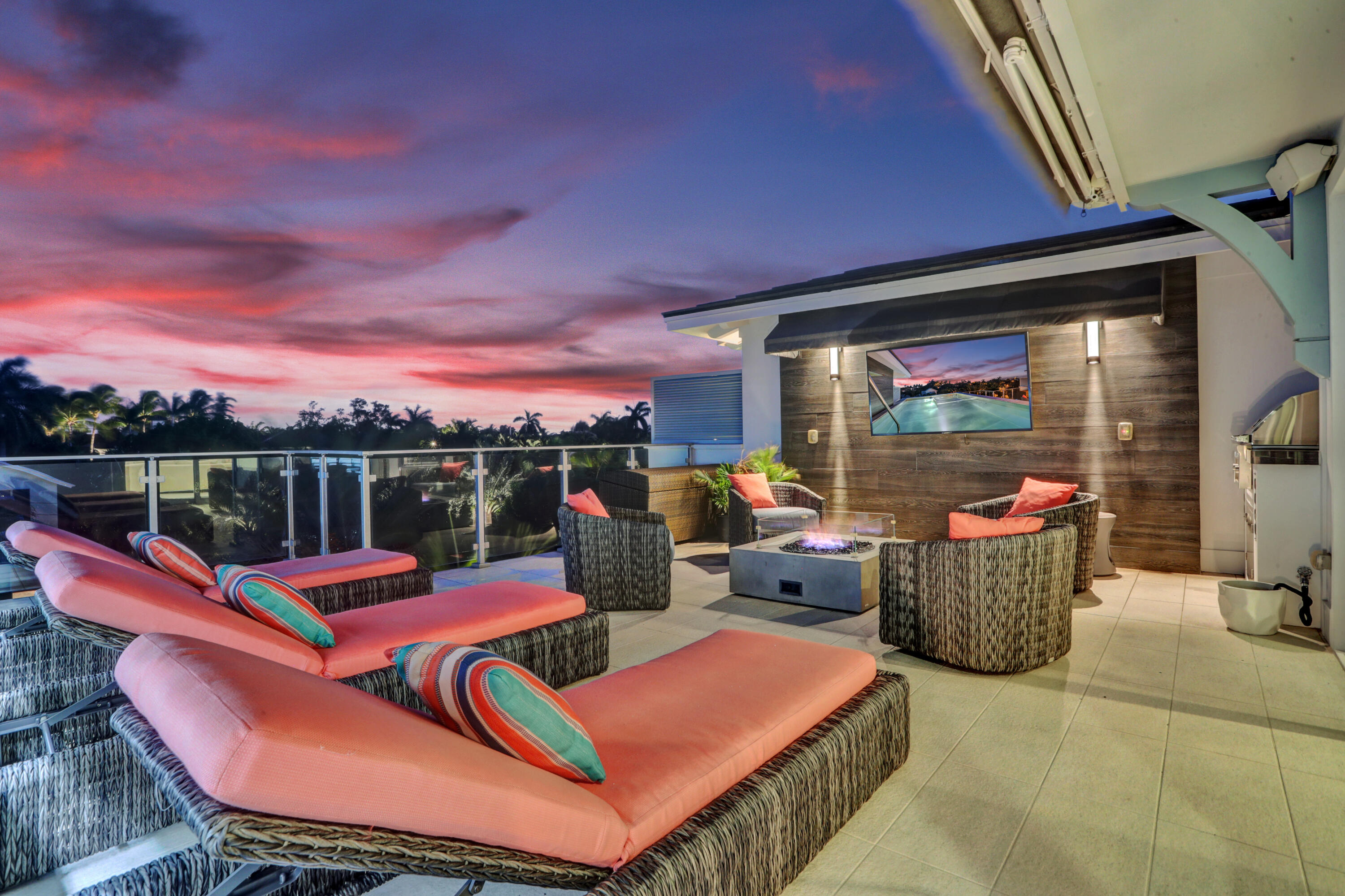 SEAGATE VILLAS - Residential