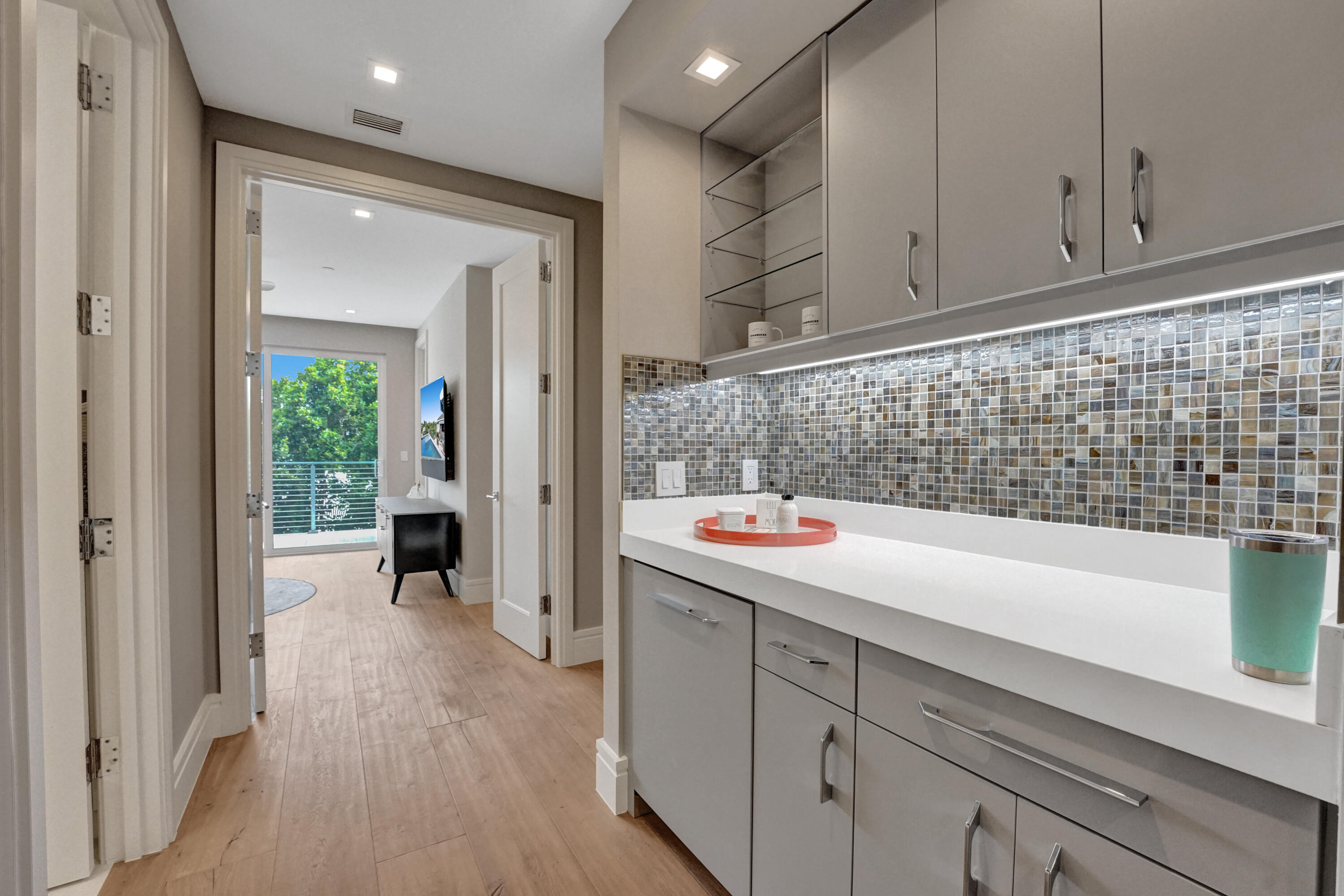 SEAGATE VILLAS - Residential