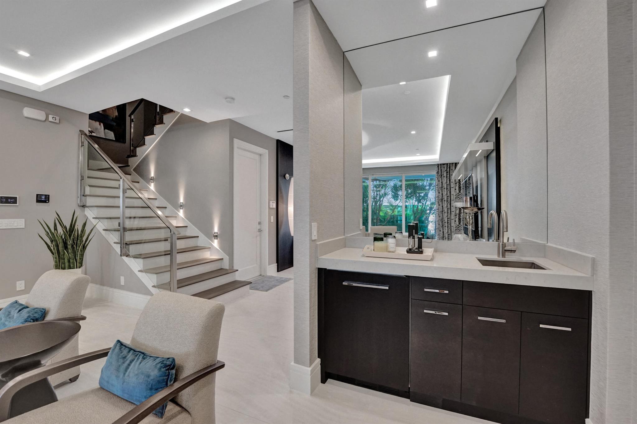 SEAGATE VILLAS - Residential