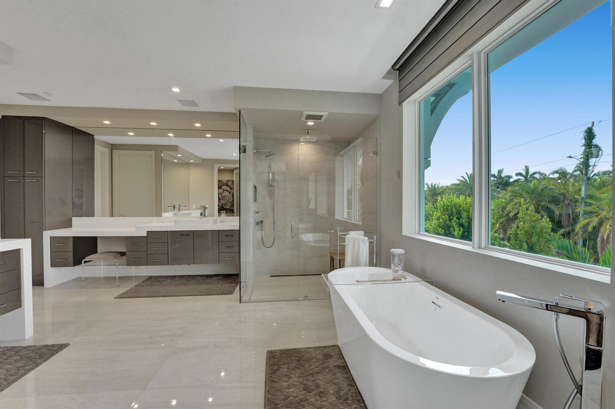 SEAGATE VILLAS - Residential