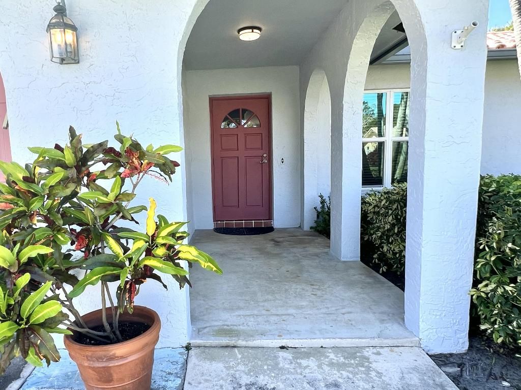 Photo of 3289 NW 25th Way, Boca Raton, FL 33434 (MLS # R11066964)