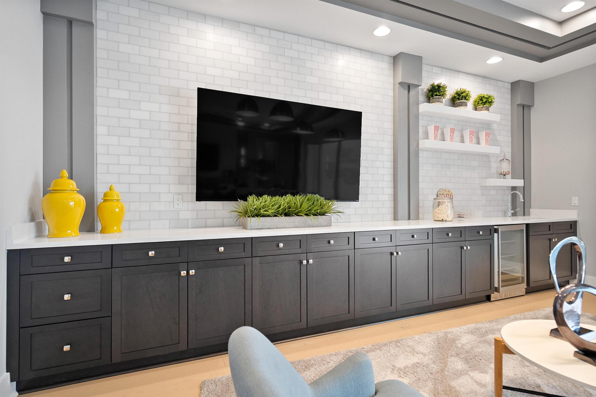 ALTON NEIGHBORHOOD - Residential