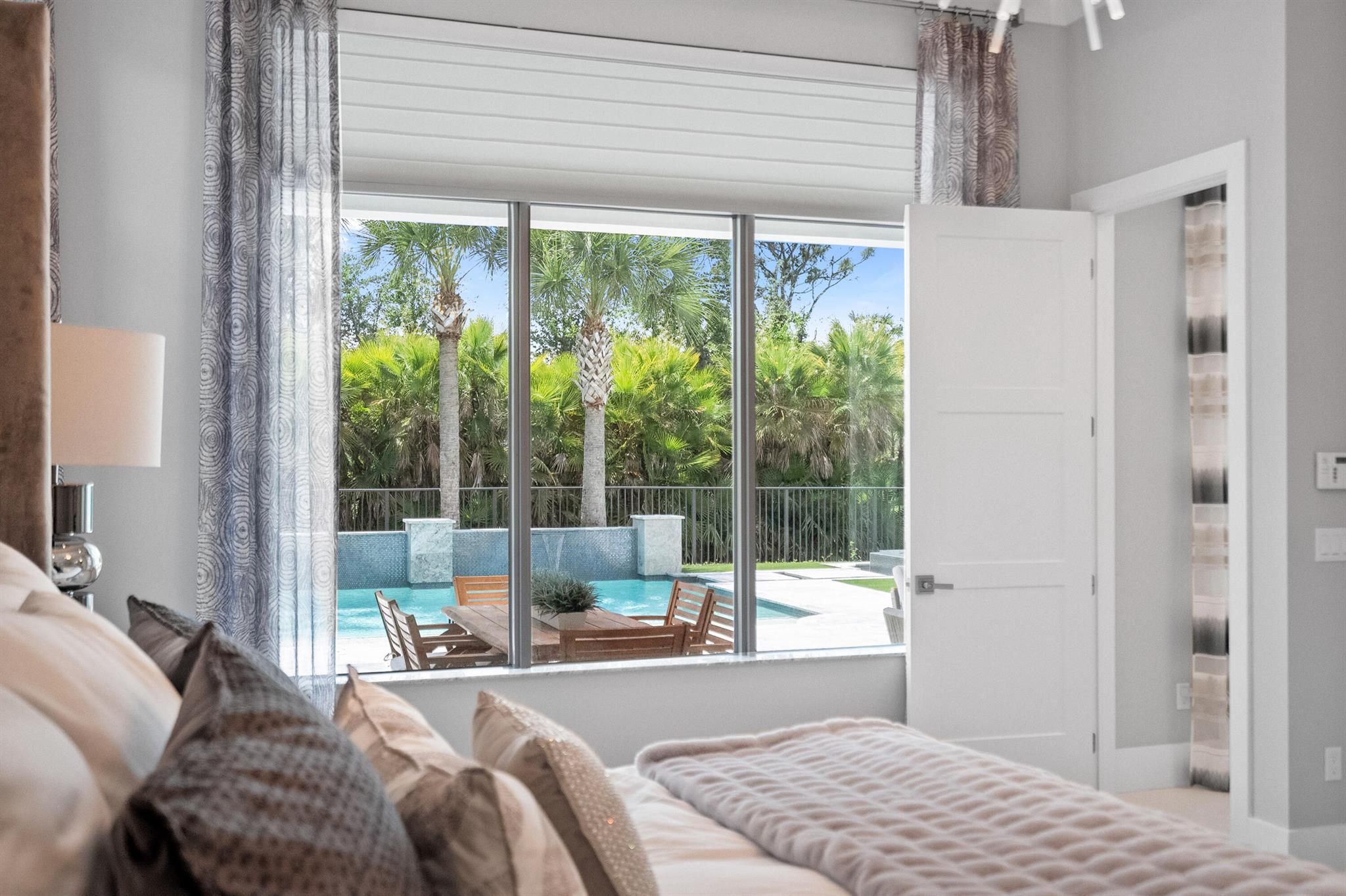 ALTON NEIGHBORHOOD - Residential