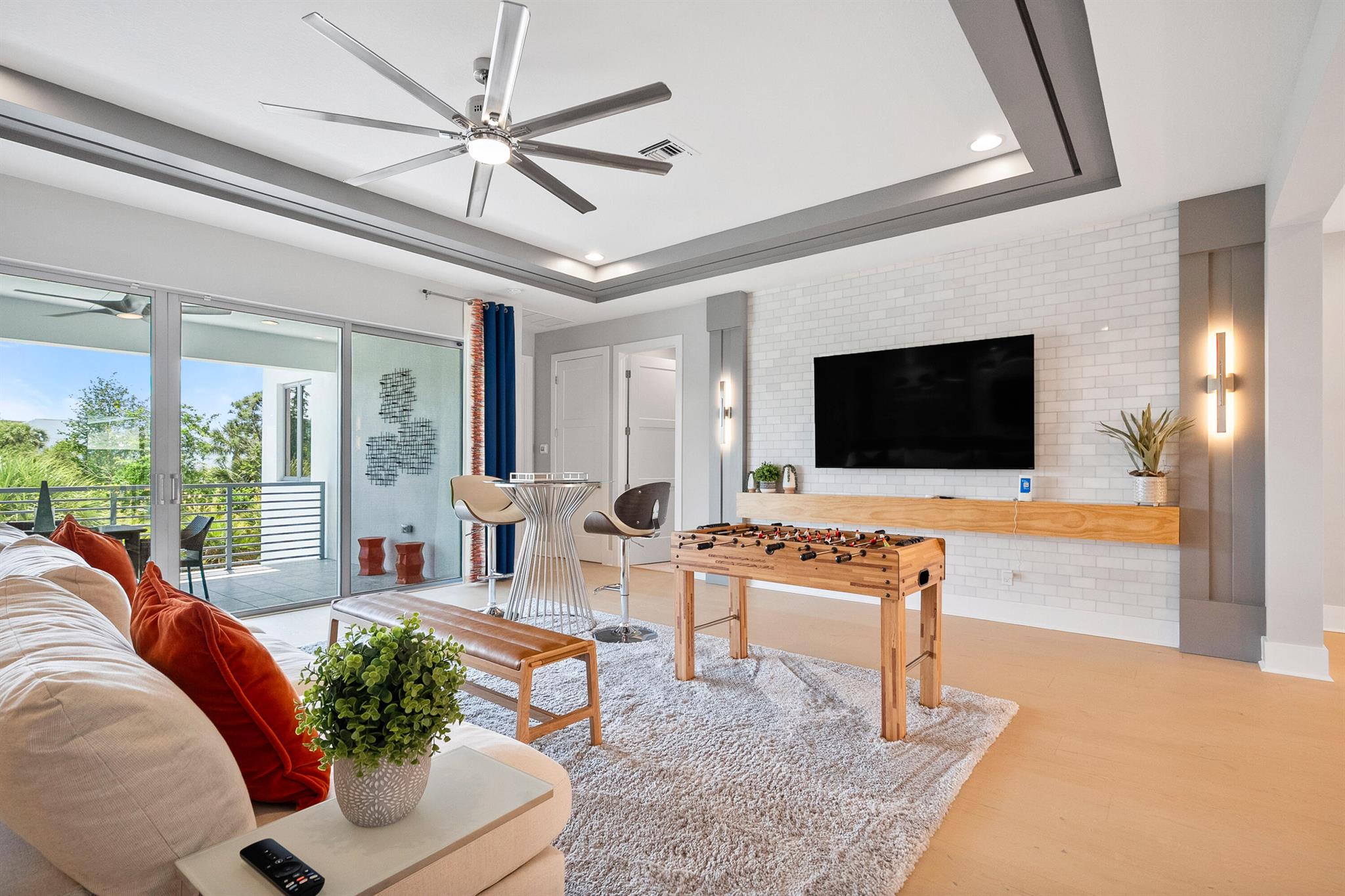 ALTON NEIGHBORHOOD - Residential