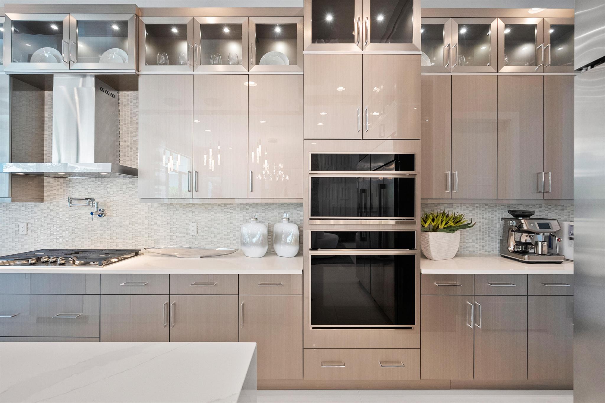 ALTON NEIGHBORHOOD - Residential