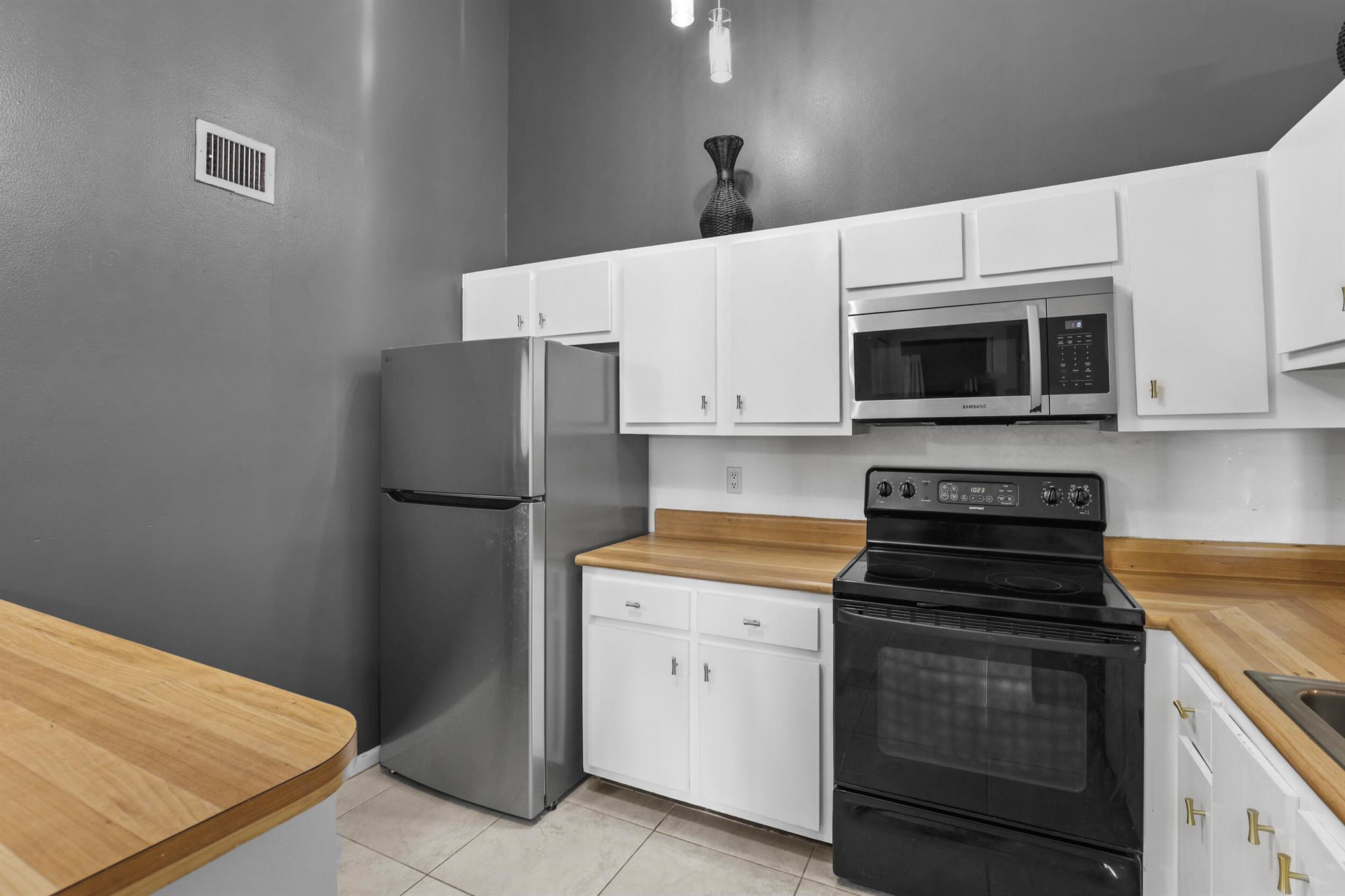 CHASEWOOD OF JUPITER COND - Residential